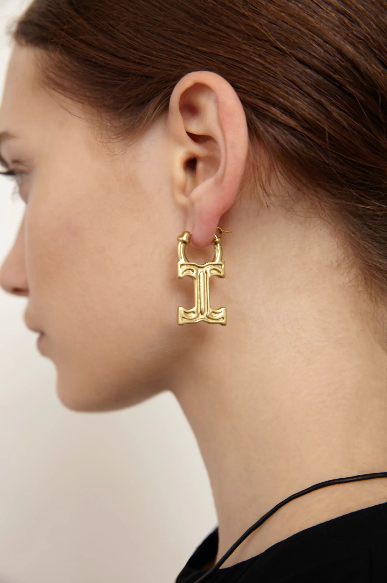 ALPHABET SINGLE EARRING