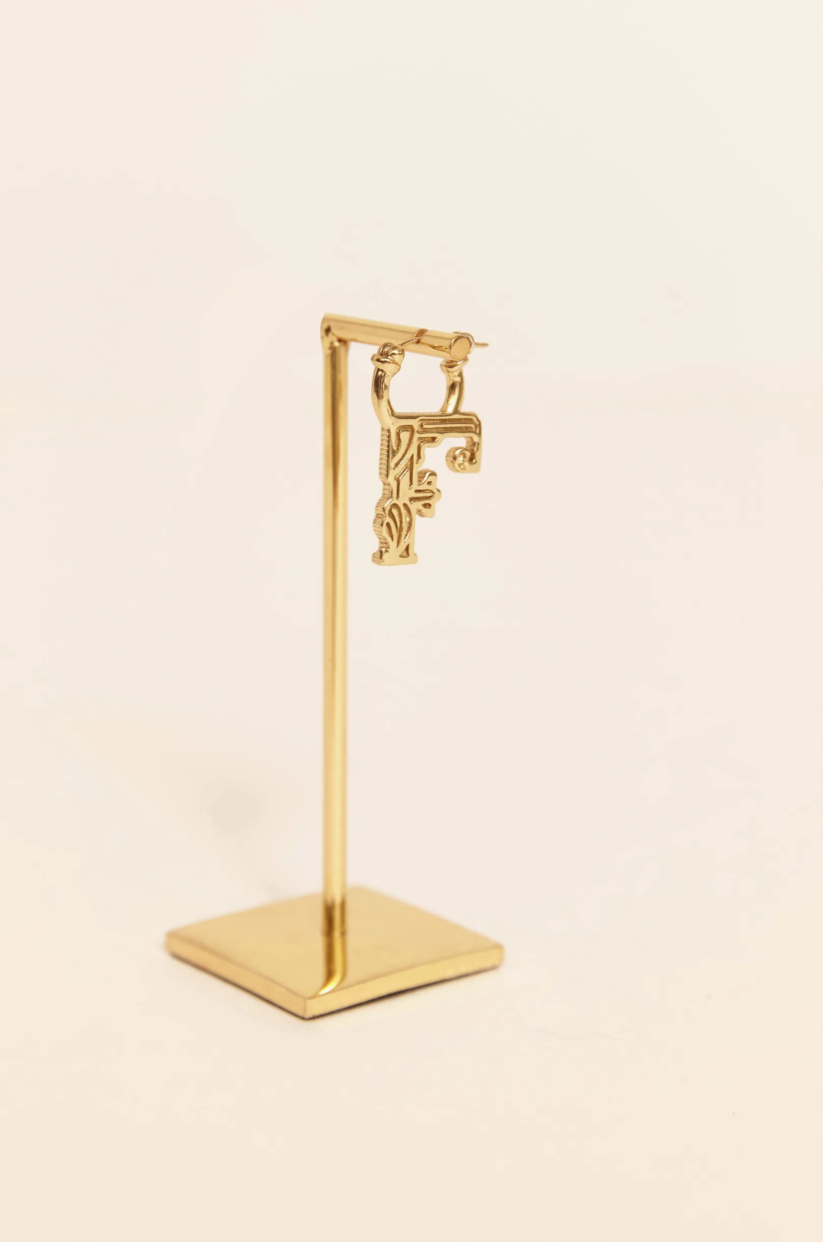 ALPHABET SINGLE EARRING