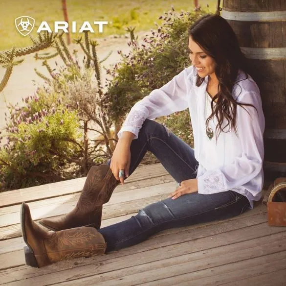 Ariat Womens Heritage R Toe Western Boots