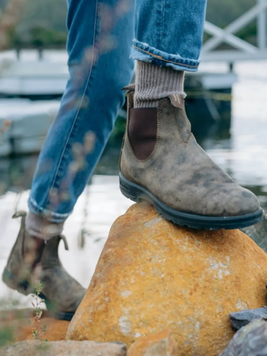 BLUNDSTONE CLASSIC CHELSEA BOOT (UNISEX)