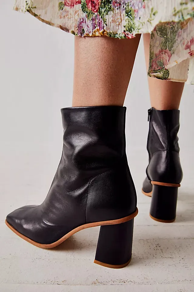 SIENNA ANKLE BOOT